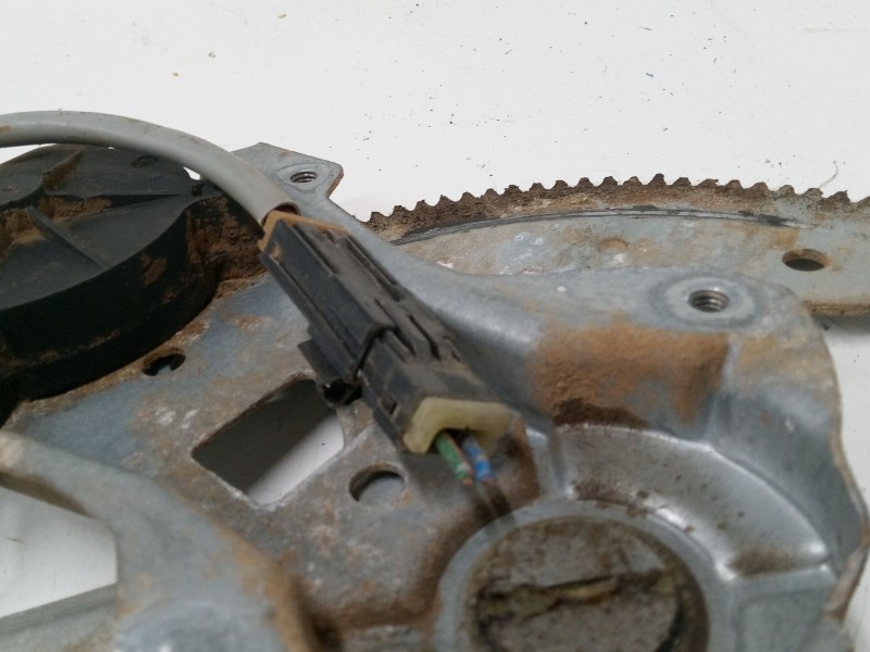 Recambio de elevalunas electrico trasero derecho para nissan almera ii hatchback (n16) 2.2 di referencia OEM IAM 400689T1  