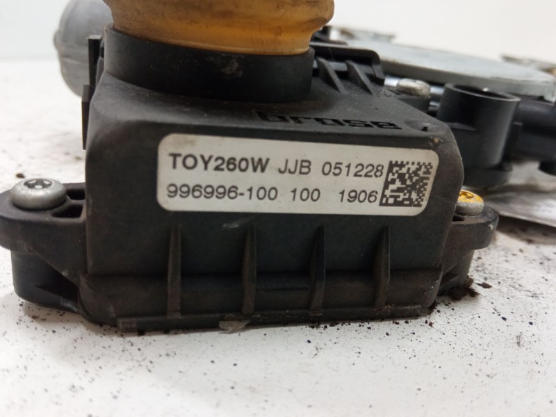 Recambio de elevalunas electrico trasero derecho para toyota corolla verso (zer_, zze12_, r1_) 1.8 (znr11_) referencia OEM IAM 9