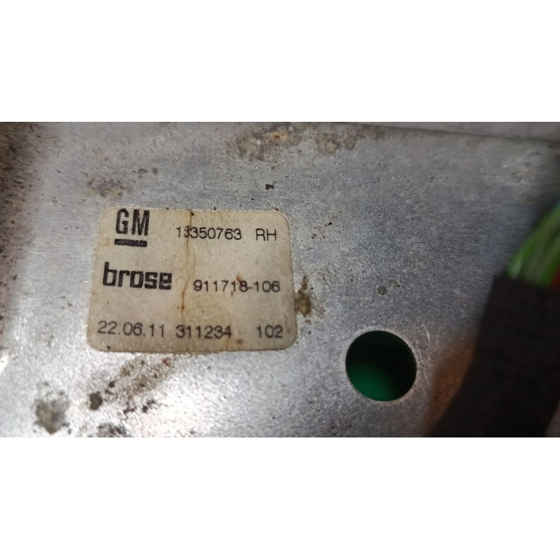 Recambio de elevalunas electrico trasero derecho para opel astra j (p10) 1.4 turbo (68) referencia OEM IAM 13350763  