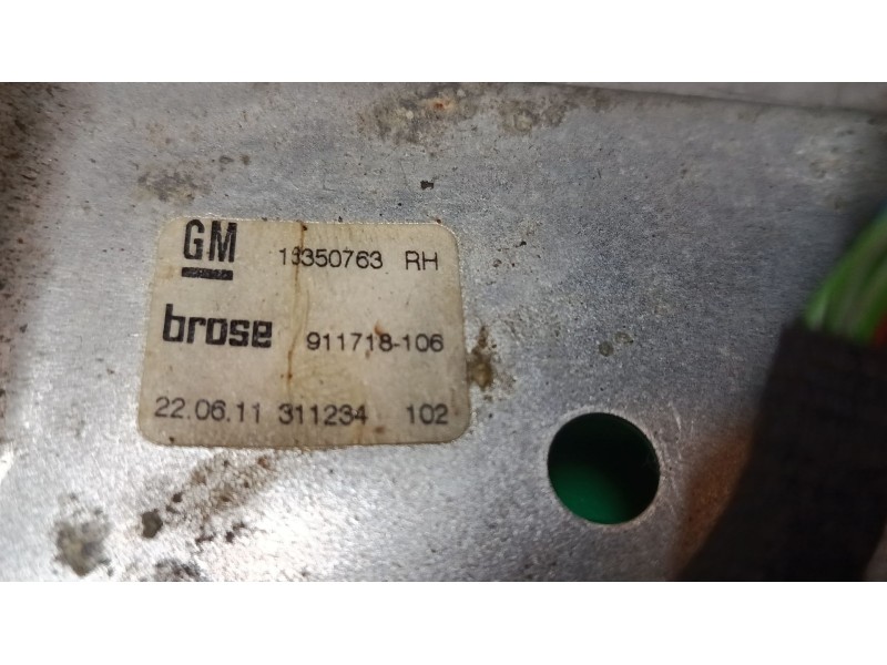 Recambio de elevalunas electrico trasero derecho para opel astra j (p10) 1.4 turbo (68) referencia OEM IAM 13350763  