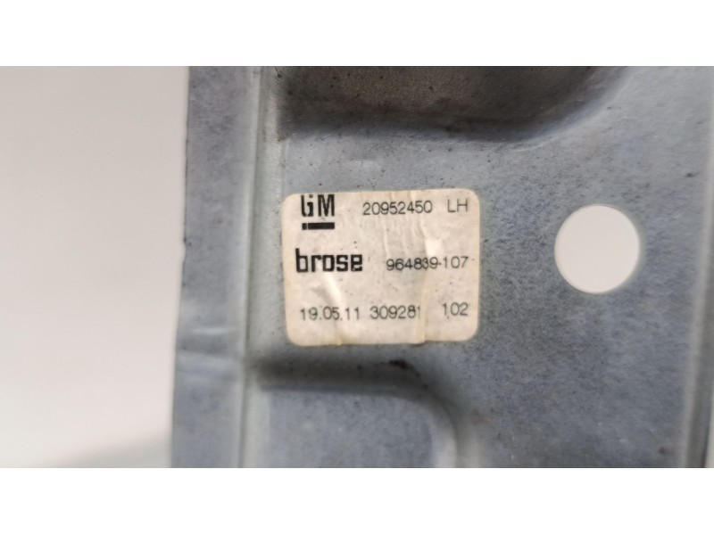 Recambio de elevalunas electrico trasero izquierdo para opel insignia a (g09) 2.0 cdti (68) referencia OEM IAM 20952450LH  