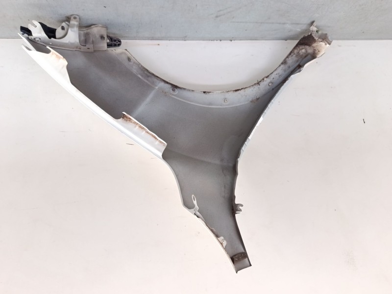 Recambio de aleta delantera izquierda para nissan juke (f15) 1.2 dig-t referencia OEM IAM 41007374521  