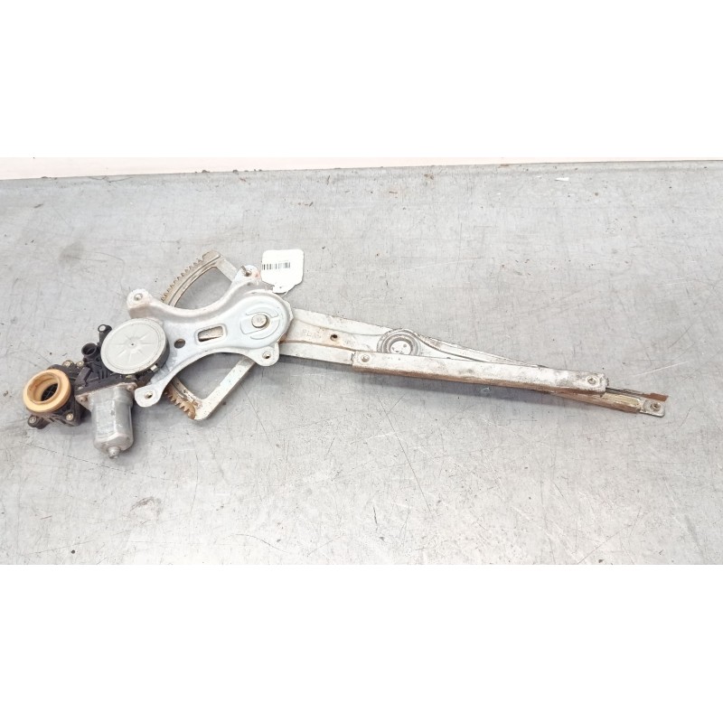 Recambio de elevalunas electrico trasero izquierdo para toyota corolla verso (zer_, zze12_, r1_) 2.0 d-4d (cur10_) referencia OE