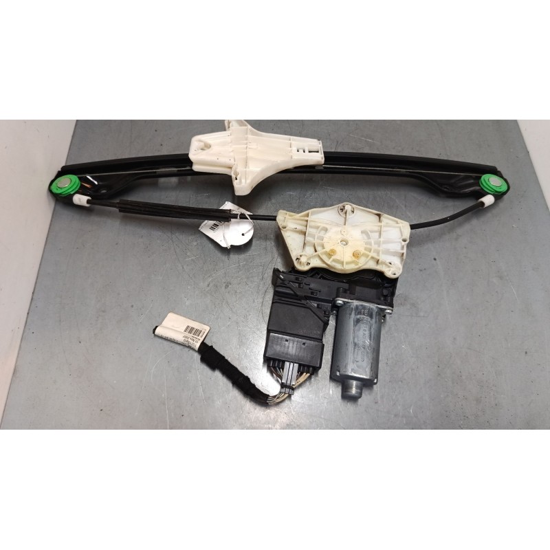 Recambio de elevalunas electrico trasero izquierdo para volkswagen golf plus v (5m1, 521) 1.9 tdi referencia OEM IAM 5M0839401C 