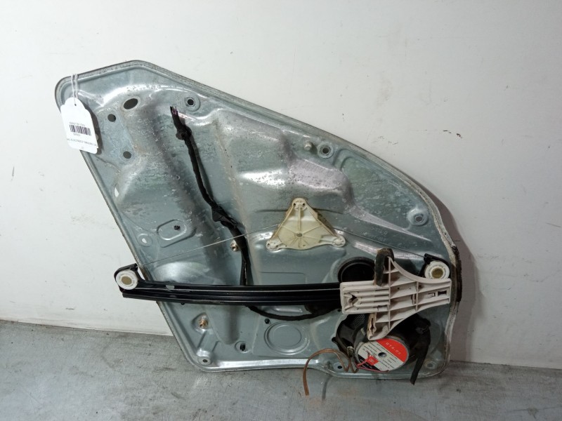Recambio de elevalunas electrico trasero izquierdo para volkswagen golf iv (1j1) 1.9 tdi referencia OEM IAM   