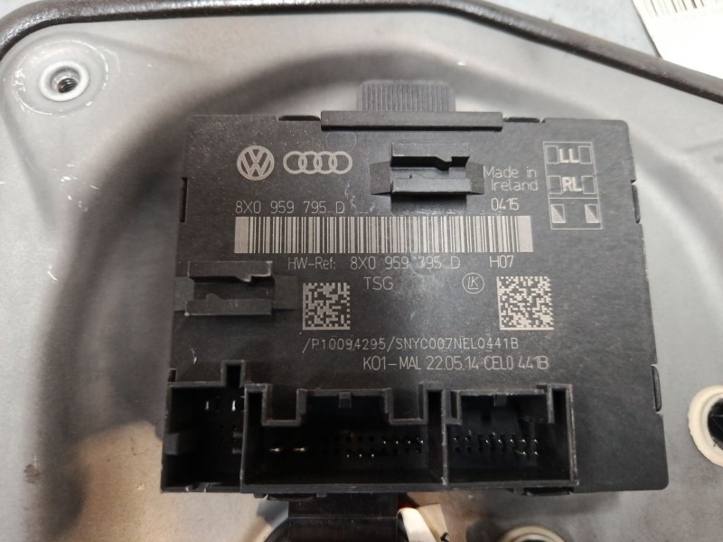 Recambio de elevalunas electrico trasero izquierdo para skoda superb ii (3t4) 2.0 tdi 16v referencia OEM IAM 8X0959795D  