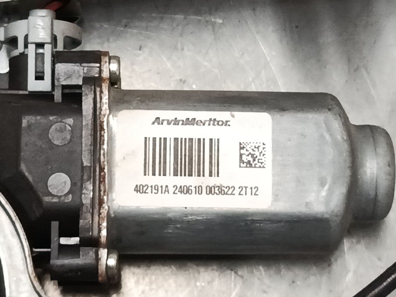 Recambio de elevalunas electrico trasero izquierdo para nissan qashqai i (j10, nj10) 1.6 referencia OEM IAM 402191A 240610 00362