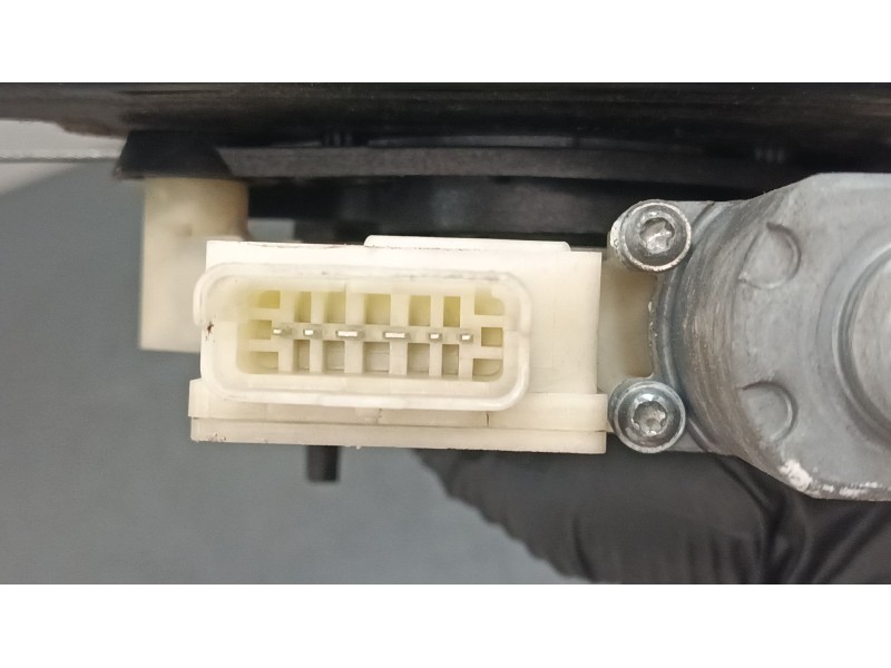 Recambio de elevalunas electrico trasero izquierdo para citroën c4 picasso ii 1.6 hdi 90 referencia OEM IAM 9676172480  