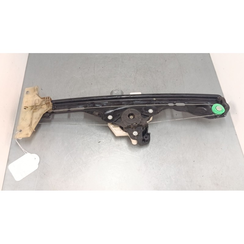 Recambio de elevalunas electrico trasero izquierdo para citroën c4 picasso ii 1.6 hdi 90 referencia OEM IAM 9676172480  