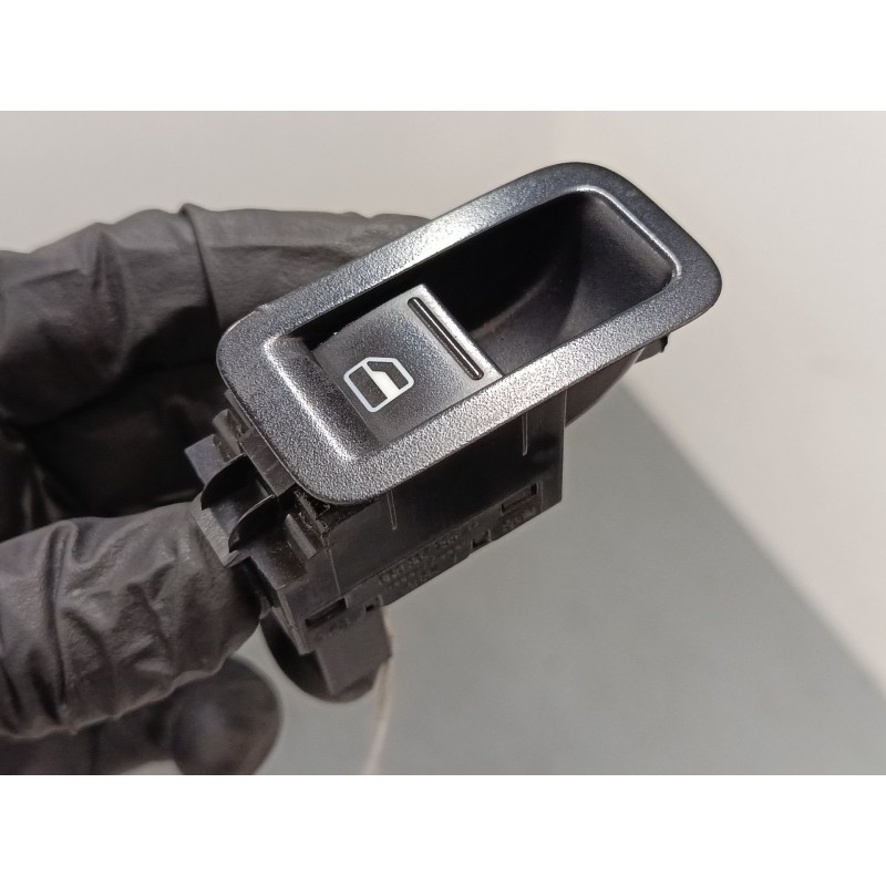 Recambio de mando elevalunas delantero derecho para volkswagen polo v (6r1, 6c1) 1.2 tdi referencia OEM IAM 7L6959855B  