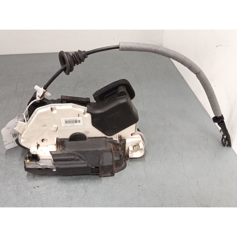 Recambio de cerradura puerta delantera izquierda para volkswagen polo v (6r1, 6c1) 1.2 tdi referencia OEM IAM 5K1837015D  