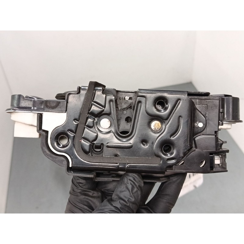 Recambio de cerradura puerta delantera izquierda para volkswagen polo v (6r1, 6c1) 1.2 tdi referencia OEM IAM 5K1837015D  