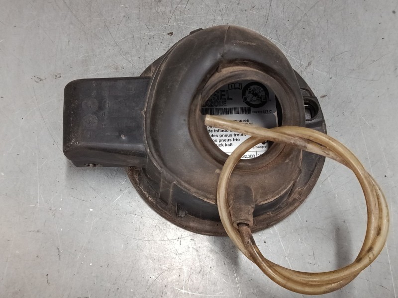 Recambio de tapa exterior combustible para volkswagen polo v (6r1, 6c1) 1.2 tdi referencia OEM IAM 6R0809999  