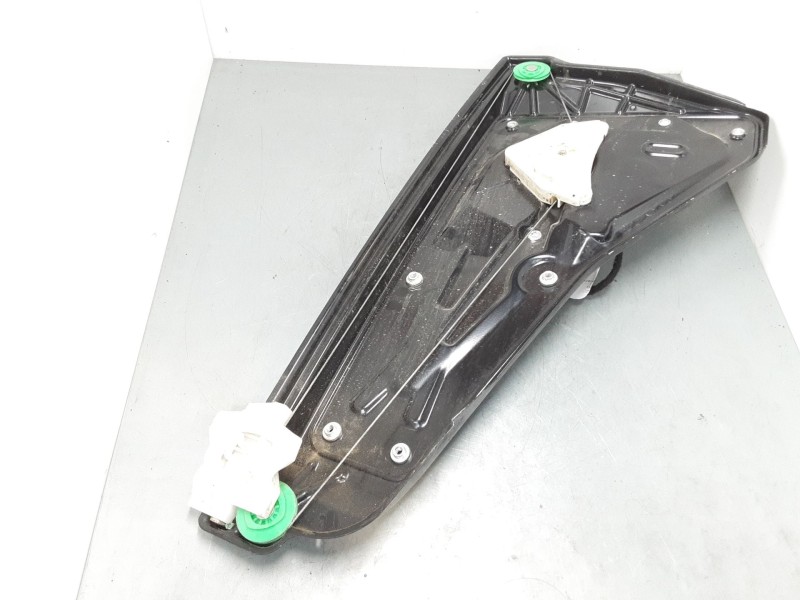 Recambio de elevalunas trasero izquierdo para land rover discovery iii (l319) 2.7 td 4x4 referencia OEM IAM   