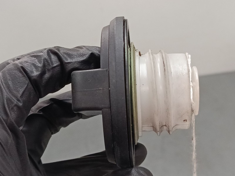 Recambio de tapon combustible para volkswagen polo v (6r1, 6c1) 1.2 tdi referencia OEM IAM   
