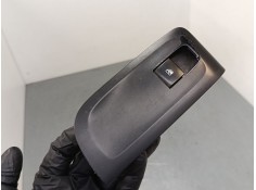 Recambio de mando elevalunas delantero derecho para opel zafira tourer c (p12) 2.0 cdti (75) referencia OEM IAM 13301886  