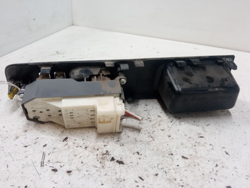 Recambio de mando elevalunas delantero izquierdo para toyota yaris (_p13_) 1.0 (ksp130_) referencia OEM IAM   