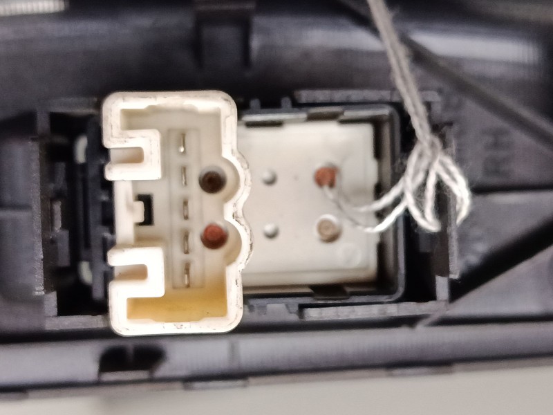 Recambio de mando elevalunas delantero derecho para toyota yaris (_p1_) 1.5 (ncp13_) referencia OEM IAM   