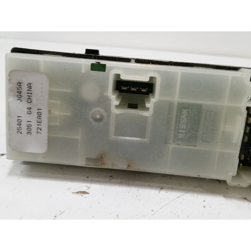 Recambio de mando elevalunas delantero izquierdo para nissan x-trail ii (t31) 2.0 dci referencia OEM IAM 721EA01  