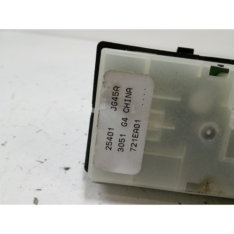 Recambio de mando elevalunas delantero izquierdo para nissan x-trail ii (t31) 2.0 dci referencia OEM IAM 721EA01  