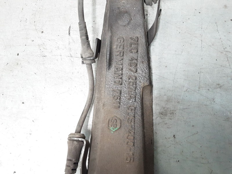 Recambio de mangueta delantera izquierda para porsche cayenne (9pa) s 4.5 referencia OEM IAM 7L0407257A  