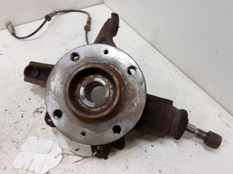 Recambio de mangueta delantera izquierda para peugeot 3008 i monospace (0u_) 1.6 vti referencia OEM IAM   