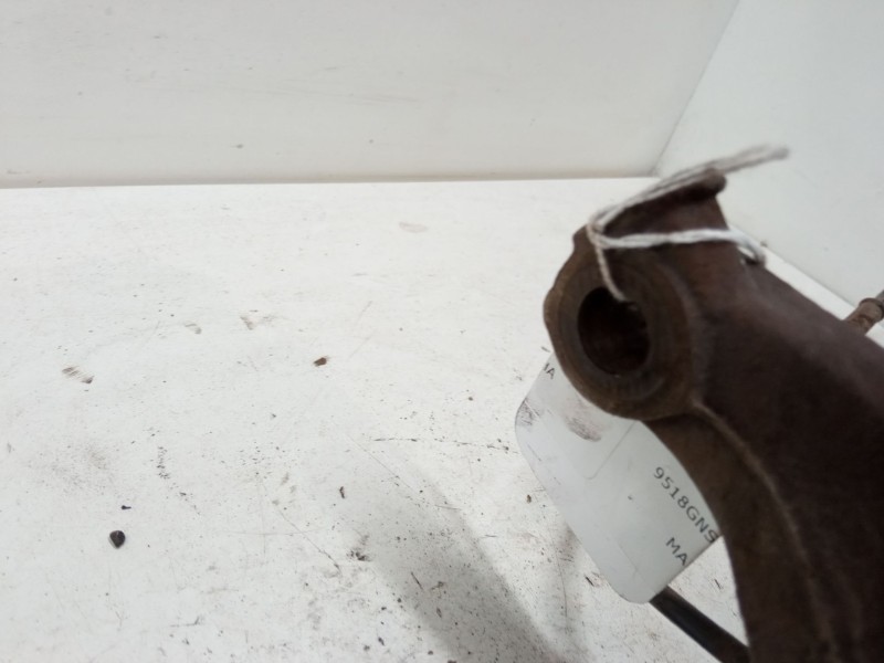 Recambio de mangueta delantera derecha para peugeot 3008 i monospace (0u_) 1.6 vti referencia OEM IAM   