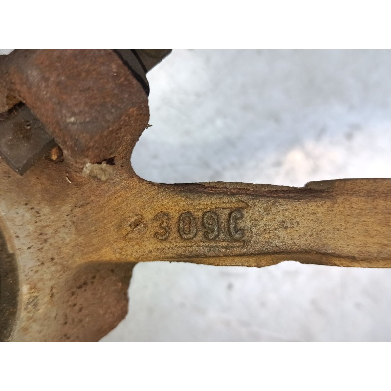 Recambio de mangueta delantera derecha para renault clio ii (bb_, cb_) 1.4 16v (b/cb0p, bb13) referencia OEM IAM   