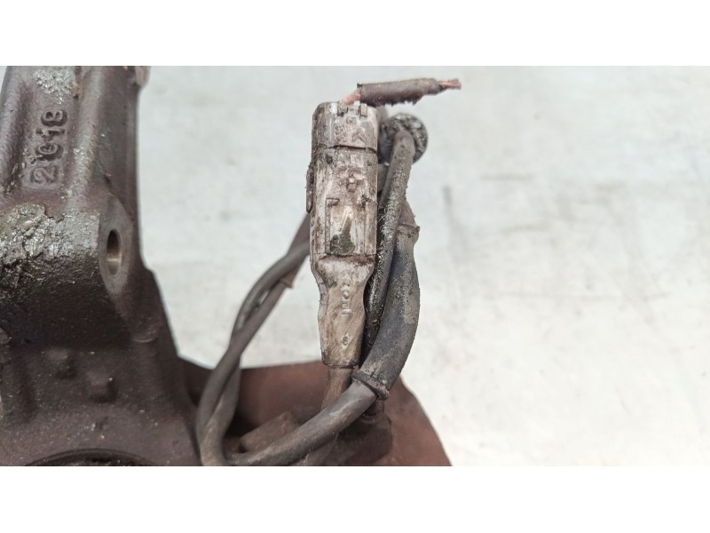 Recambio de mangueta delantera derecha para peugeot expert (224_) 2.0 hdi 16v referencia OEM IAM   