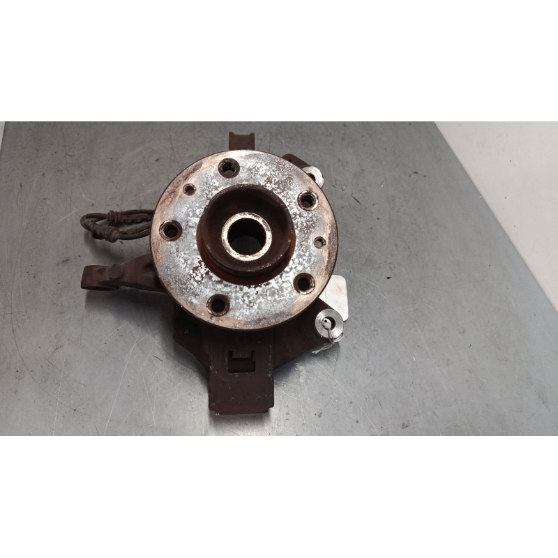 Recambio de mangueta delantera derecha para renault grand scénic iii (jz0/1_) 2.0 dci (jz0y) referencia OEM IAM   