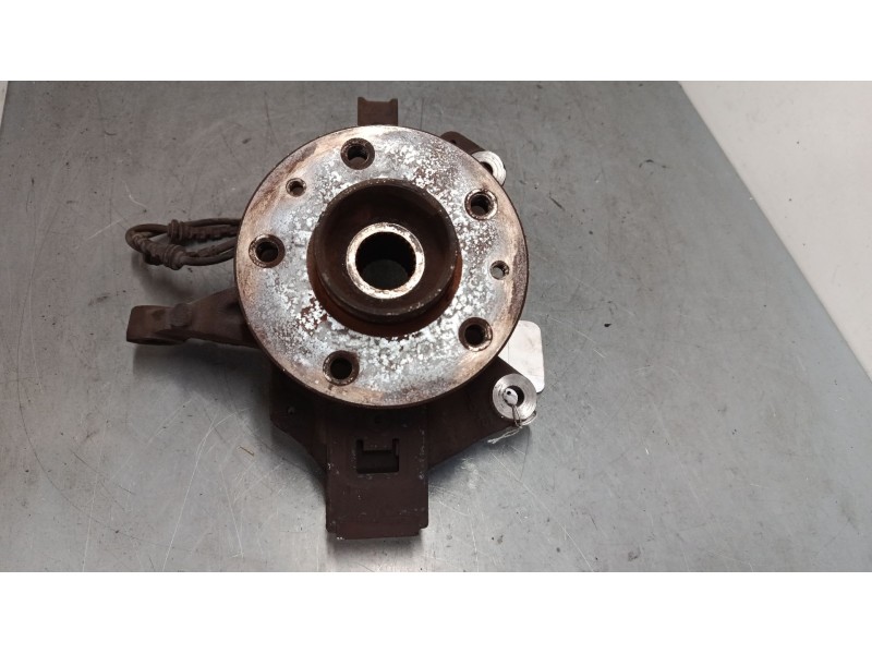 Recambio de mangueta delantera derecha para renault grand scénic iii (jz0/1_) 2.0 dci (jz0y) referencia OEM IAM   