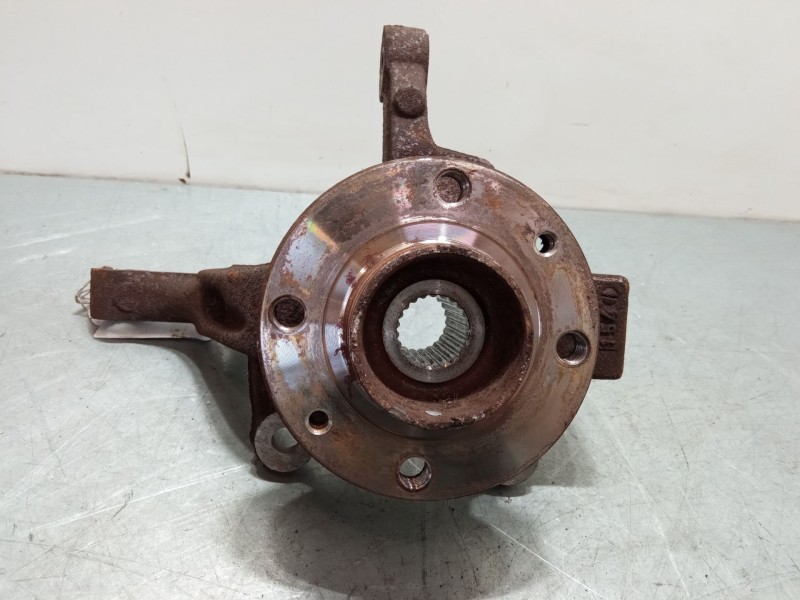Recambio de mangueta delantera izquierda para renault clio iii (br0/1, cr0/1) 1.2 16v (br02, br0j, br11, cr02, cr0j, cr11) refer