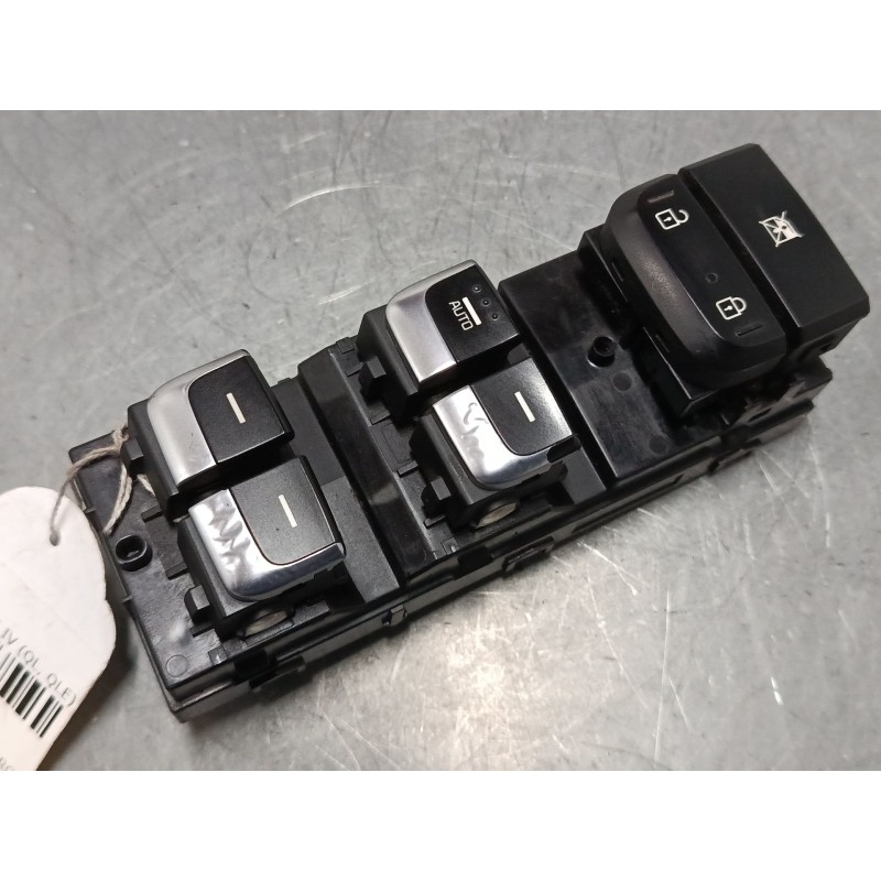 Recambio de mando elevalunas delantero izquierdo para kia sportage iv (ql, qle) 1.7 crdi referencia OEM IAM 93570f1000  