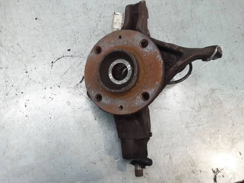 Recambio de mangueta delantera izquierda para peugeot 307 cc (3b) 2.0 16v referencia OEM IAM   