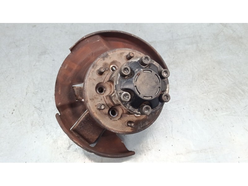 Recambio de mangueta delantera izquierda para ssangyong korando (kj) 2.9 td referencia OEM IAM   