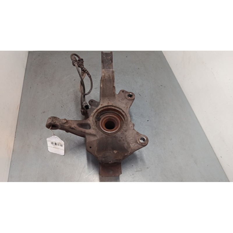 Recambio de mangueta delantera izquierda para renault grand scénic iii (jz0/1_) 2.0 dci (jz0y) referencia OEM IAM   