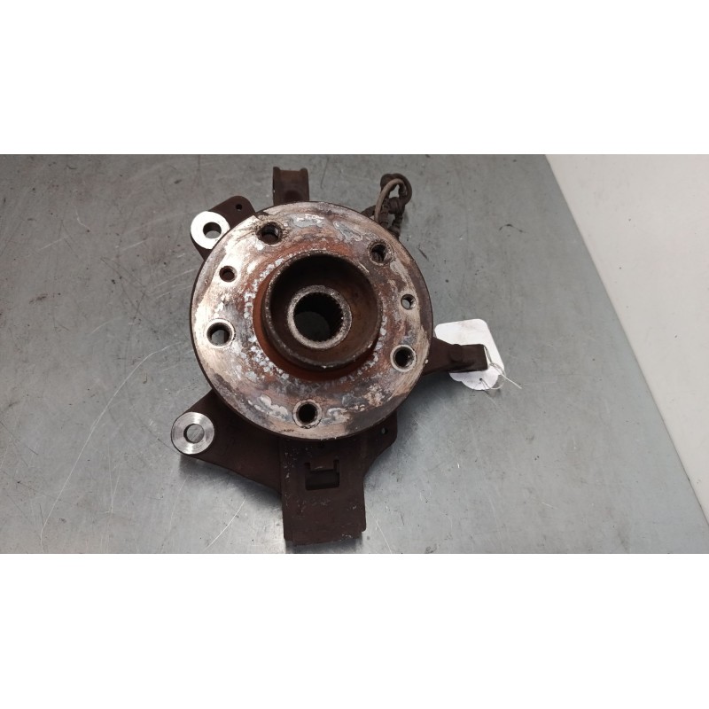 Recambio de mangueta delantera izquierda para renault grand scénic iii (jz0/1_) 2.0 dci (jz0y) referencia OEM IAM   