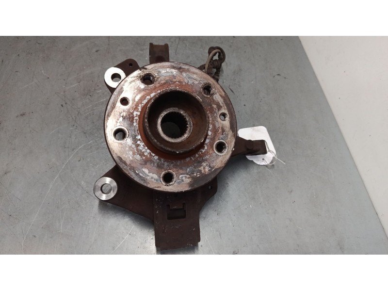 Recambio de mangueta delantera izquierda para renault grand scénic iii (jz0/1_) 2.0 dci (jz0y) referencia OEM IAM   