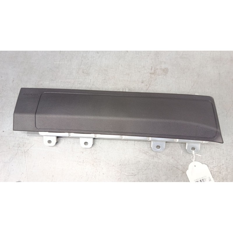 Recambio de airbag de rodilla para mercedes-benz clase a (w176) a 220 d (176.003) referencia OEM IAM A1768600002  