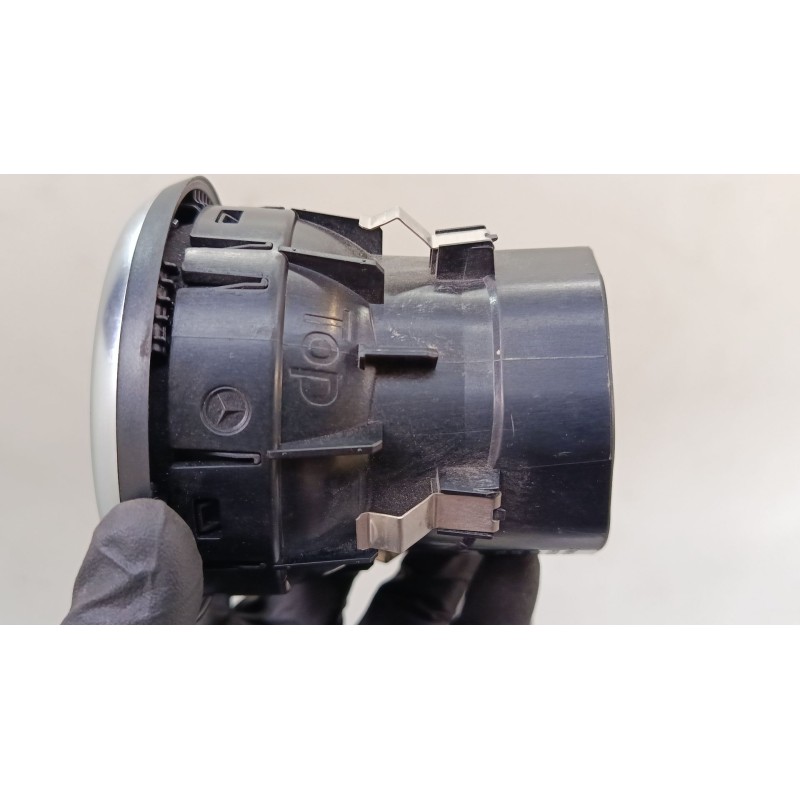 Recambio de aireador central izquierdo para mercedes-benz clase a (w176) a 220 d (176.003) referencia OEM IAM   