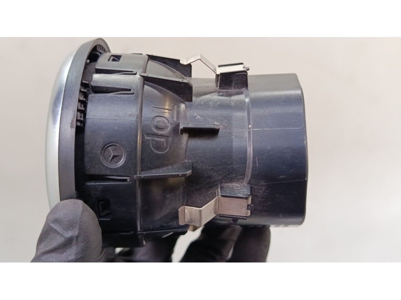 Recambio de aireador central izquierdo para mercedes-benz clase a (w176) a 220 d (176.003) referencia OEM IAM   