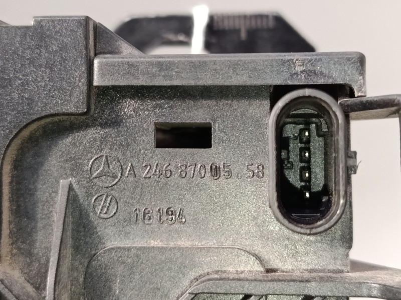 Recambio de cerradura capo para mercedes-benz clase a (w176) a 220 d (176.003) referencia OEM IAM A2468700558  