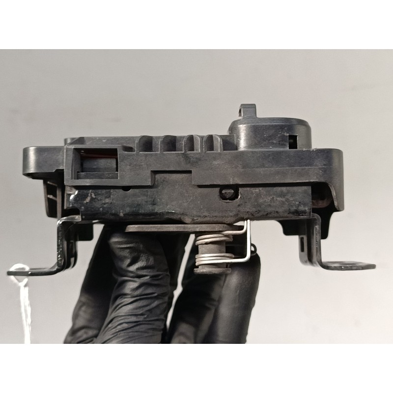 Recambio de cerradura capo para mercedes-benz clase a (w176) a 220 d (176.003) referencia OEM IAM A2468700558  