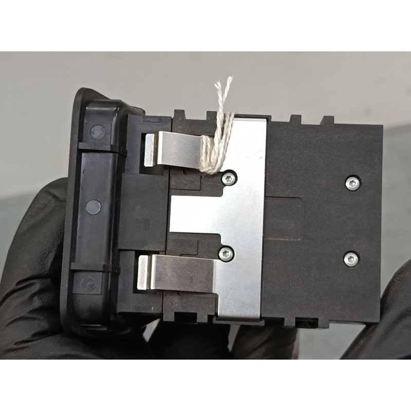 Recambio de boton freno mano para mercedes-benz clase a (w176) a 220 d (176.003) referencia OEM IAM A2469050451  