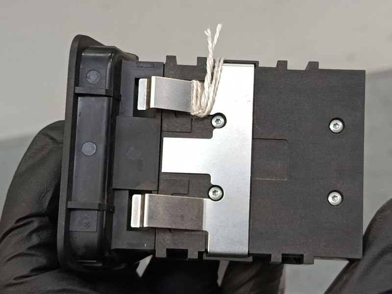 Recambio de boton freno mano para mercedes-benz clase a (w176) a 220 d (176.003) referencia OEM IAM A2469050451  