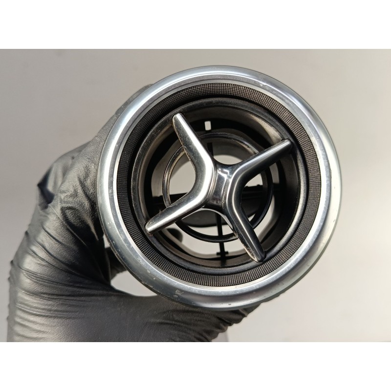 Recambio de aireador central derecho para mercedes-benz clase a (w176) a 220 d (176.003) referencia OEM IAM A1768300354  
