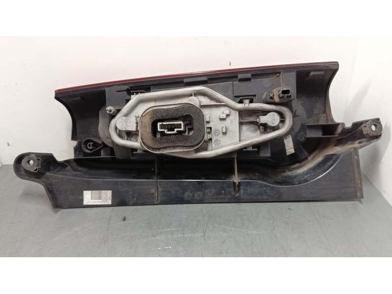 Recambio de piloto trasero izquierdo para peugeot partner furgoneta/monovolumen 1.6 hdi / bluehdi 75 referencia OEM IAM   