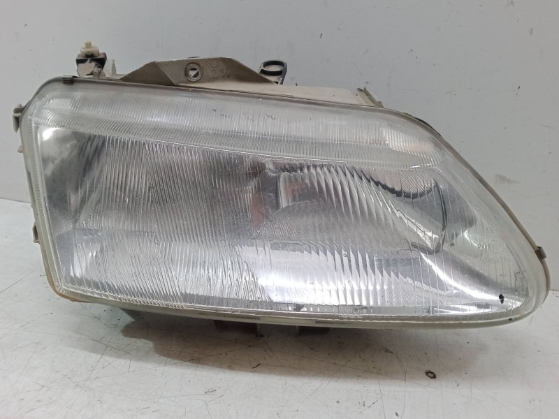 Recambio de faro derecho para renault espace i (j11_) 2.2 (j117) referencia OEM IAM   