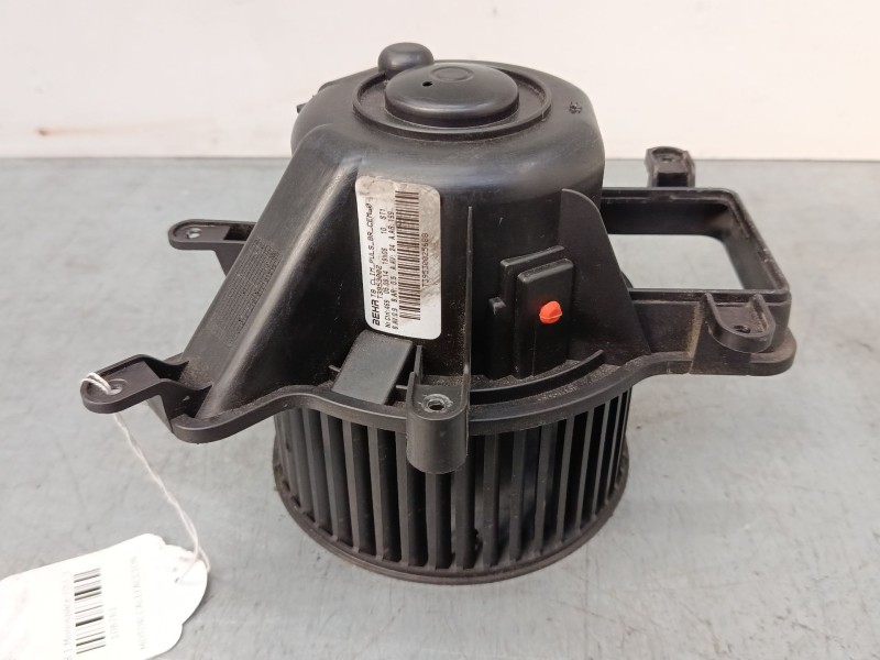 Recambio de motor calefaccion para peugeot 3008 i monospace (0u_) 1.6 hdi referencia OEM IAM T3953002  