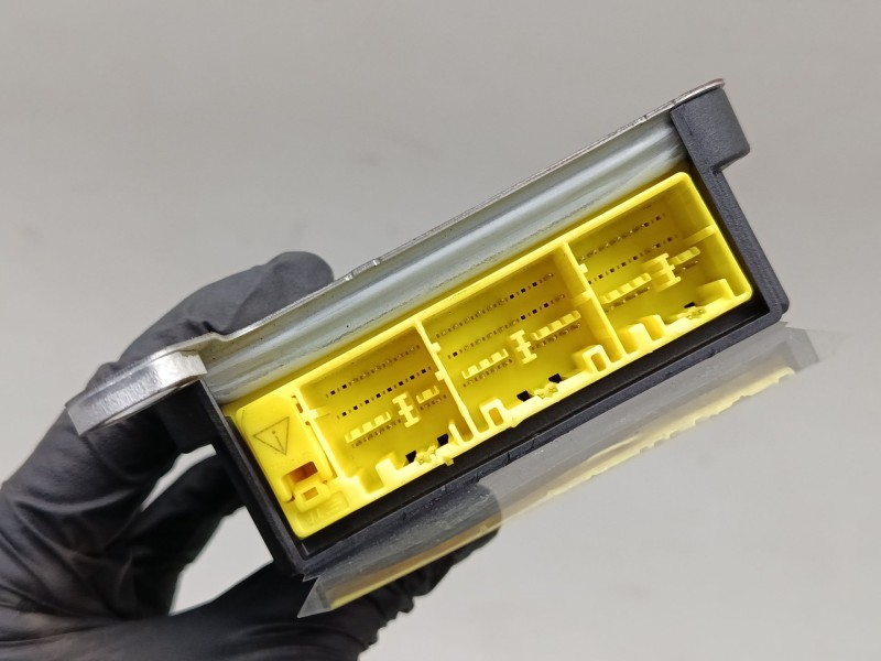 Recambio de centralita airbag para nissan juke (f15) 1.2 dig-t referencia OEM IAM 98820BF10A  